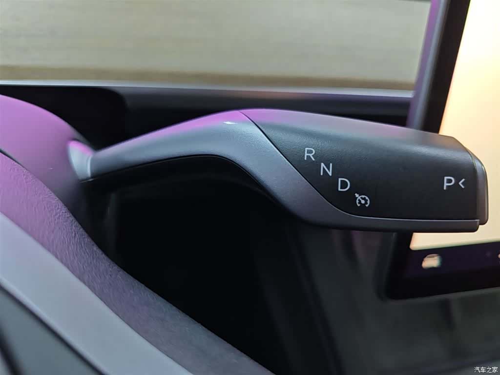 Tesla Model Y, 2023 14