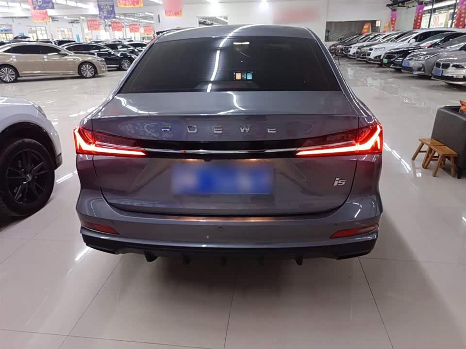 Roewe i5
