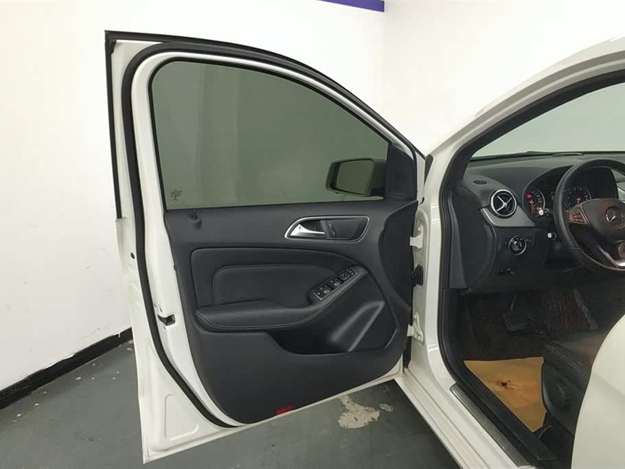 Mercedes-Benz Class B