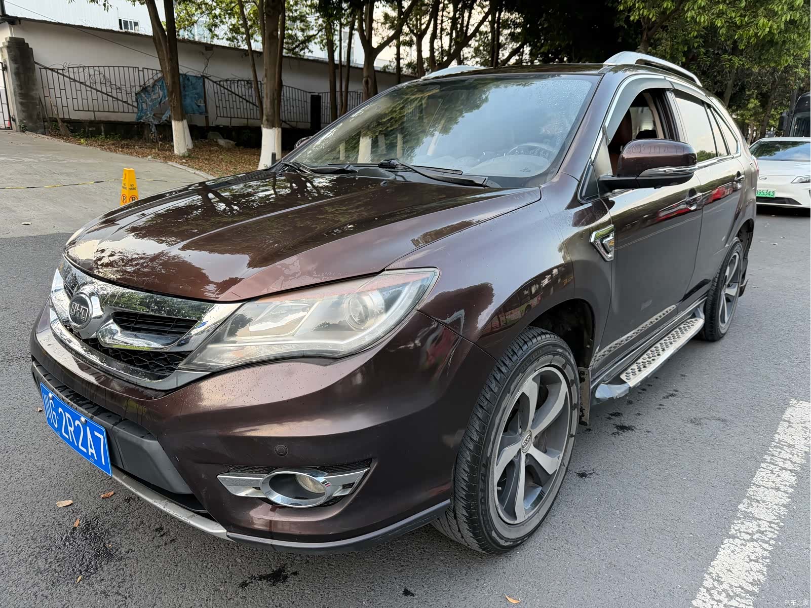 BYD S7