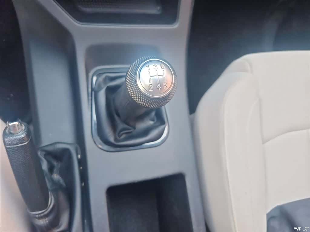 DongFeng M5, 2025 14