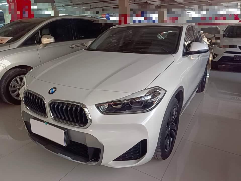 BMW X2