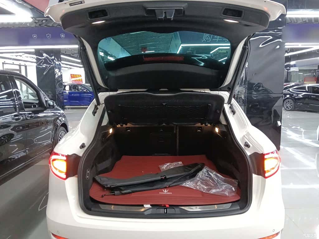 Maserati Levante, 2017 19