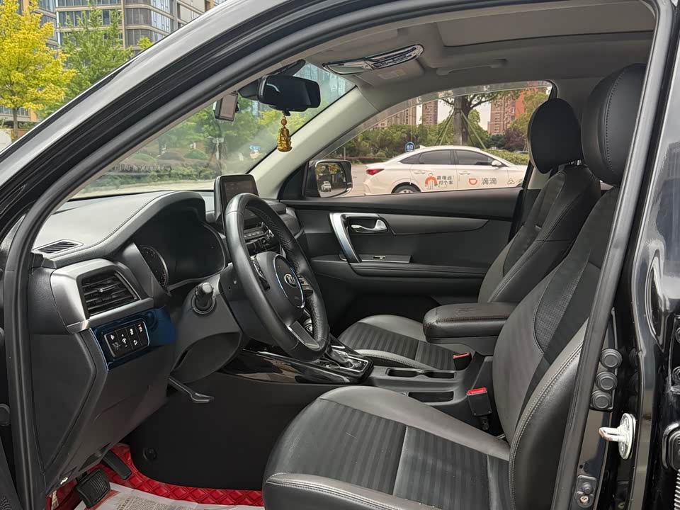 Kia Smart running Kia Smart running