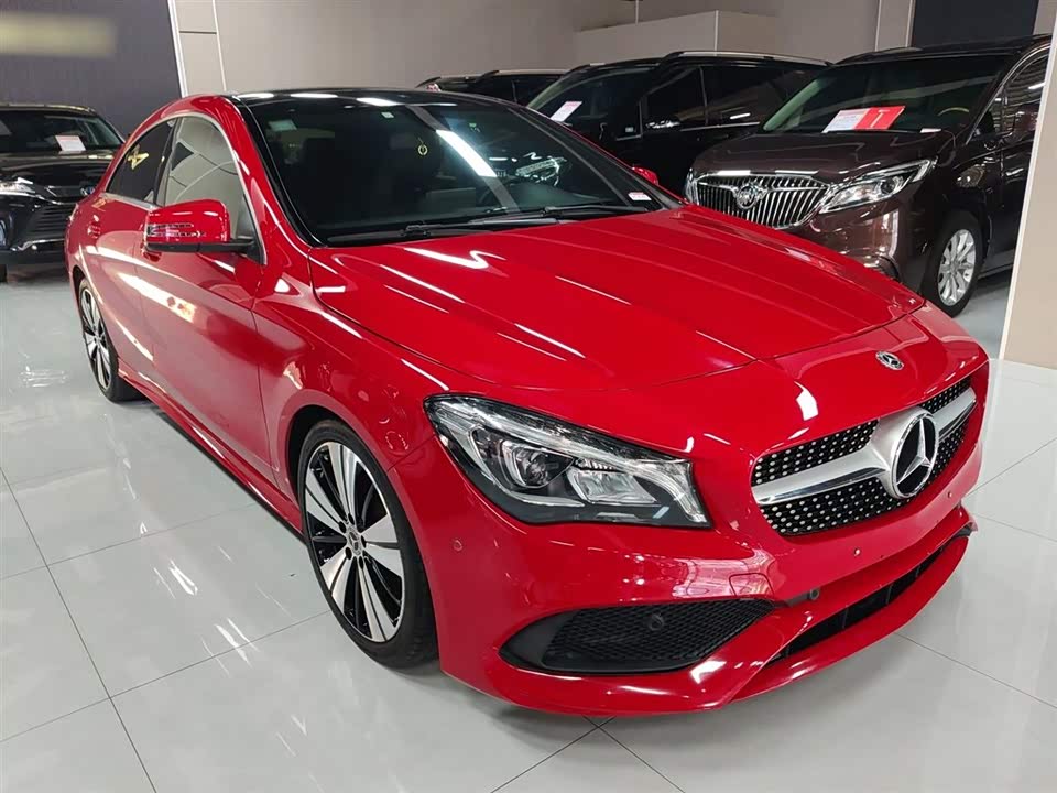 Mercedes-Benz CLA