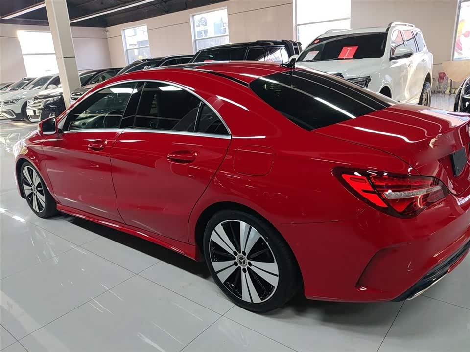 Mercedes-Benz CLA