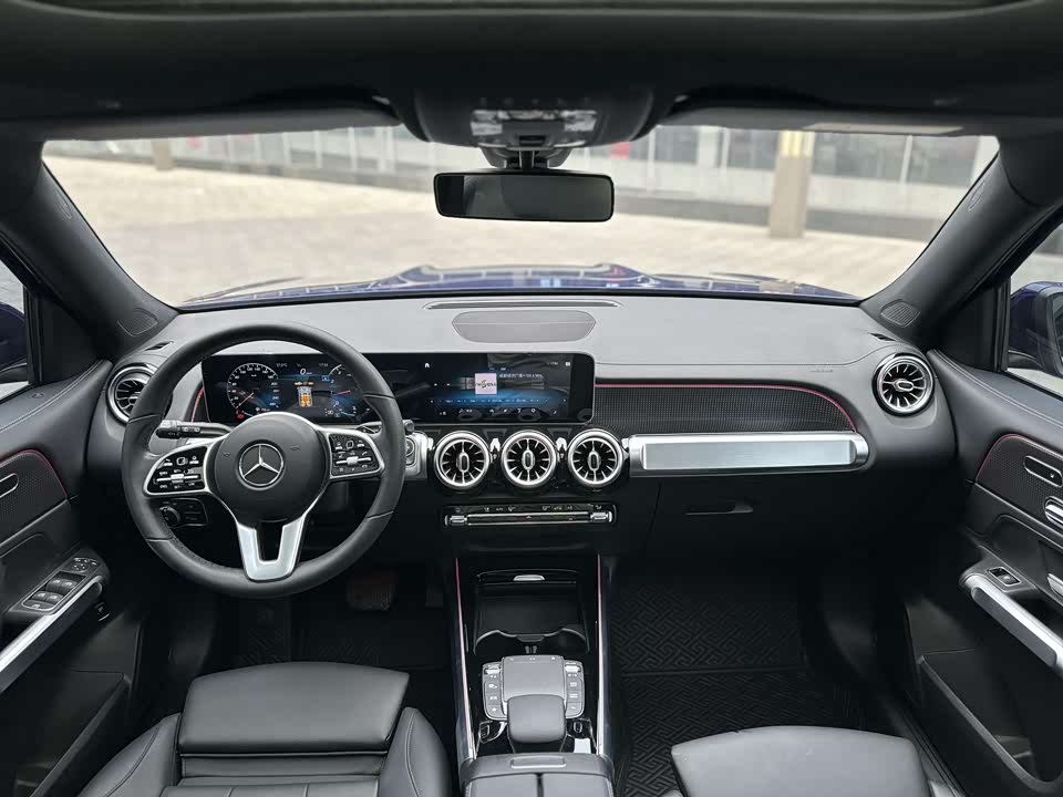 Mercedes-Benz GLB Mercedes-Benz GLB