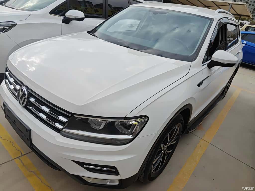 Volkswagen Tiguan L