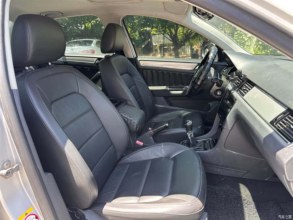 Volkswagen Bora, 2014 15
