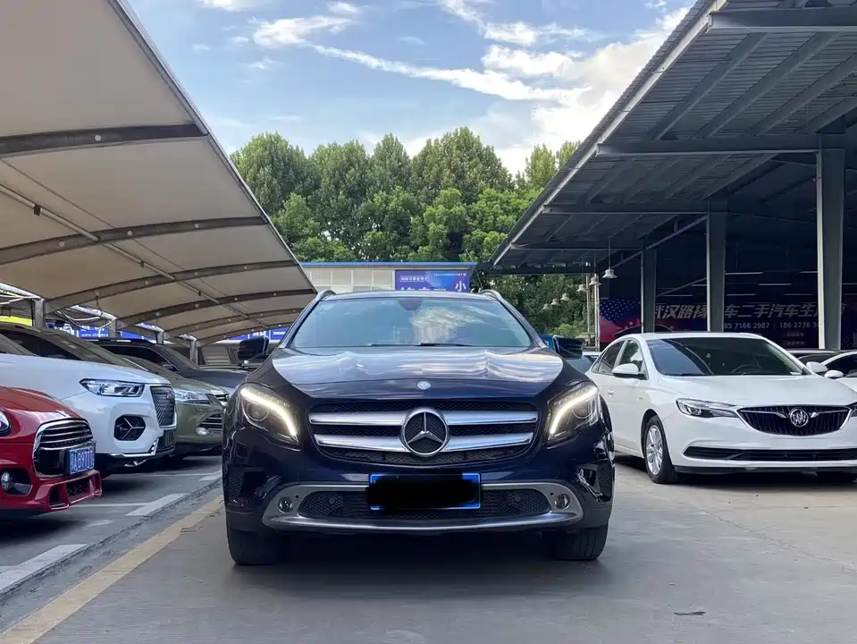 Mercedes-Benz GLA