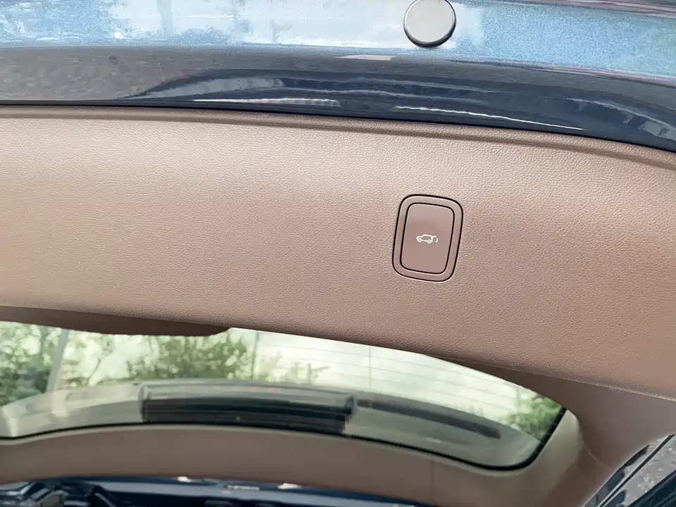 AITO Ask the world M7