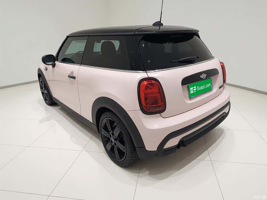 Mini Cooper, 2024 23