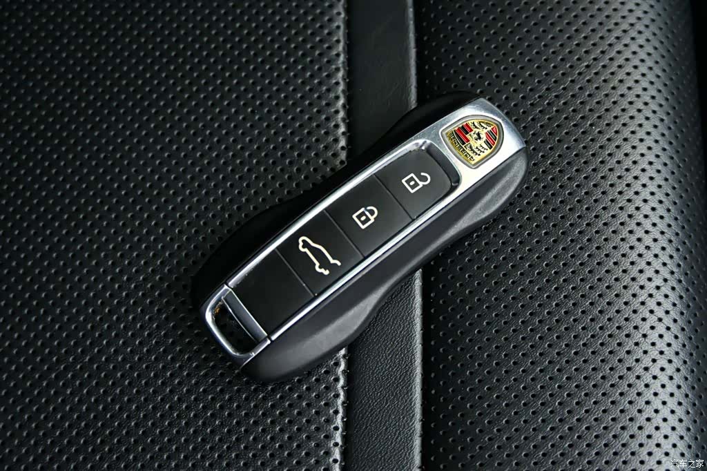 Porsche Cayenne, 2020 38