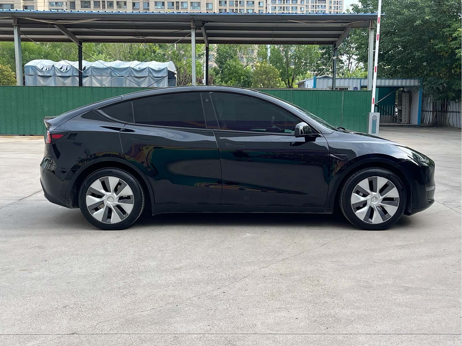 Tesla Model Y, 2022 7