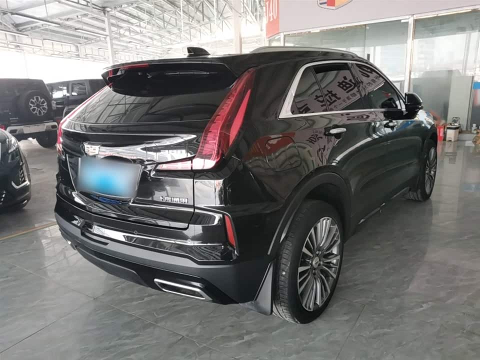 Cadillac XT4