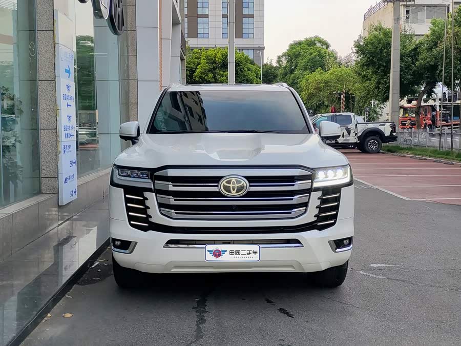Toyota Land Cruiser 2024, фото 2
