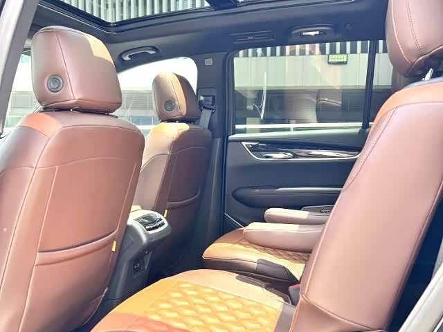 Cadillac XT6