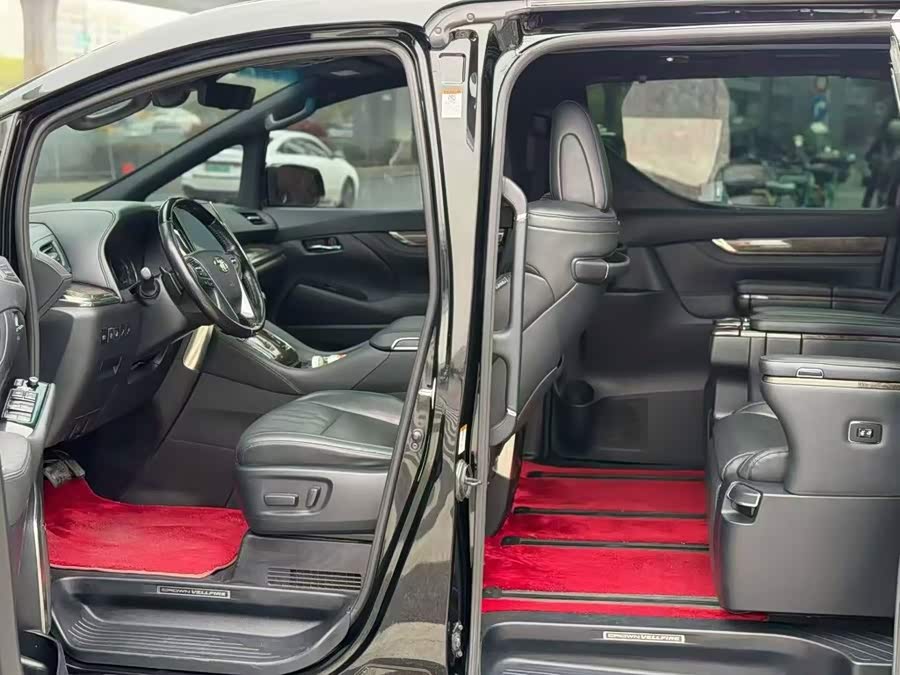 Toyota Vellfire 2022, фото 5