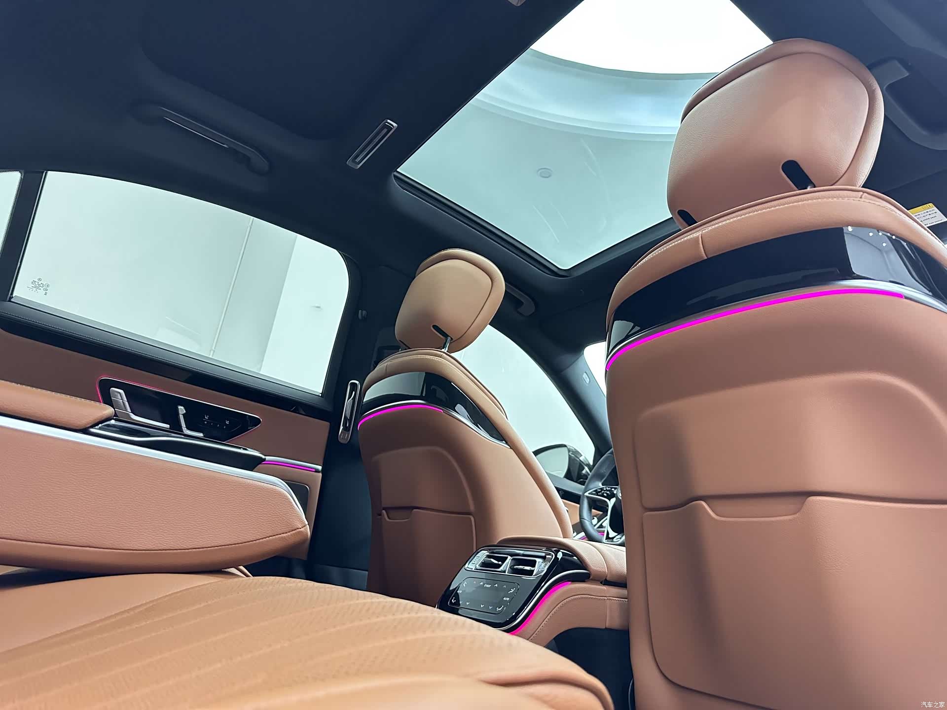 Mercedes-Benz S-Class, 2023 16