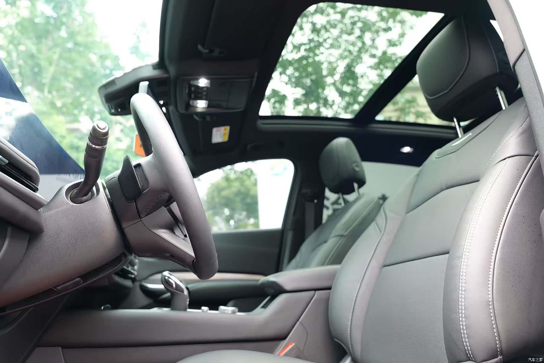 Cadillac XT4, 2023 7