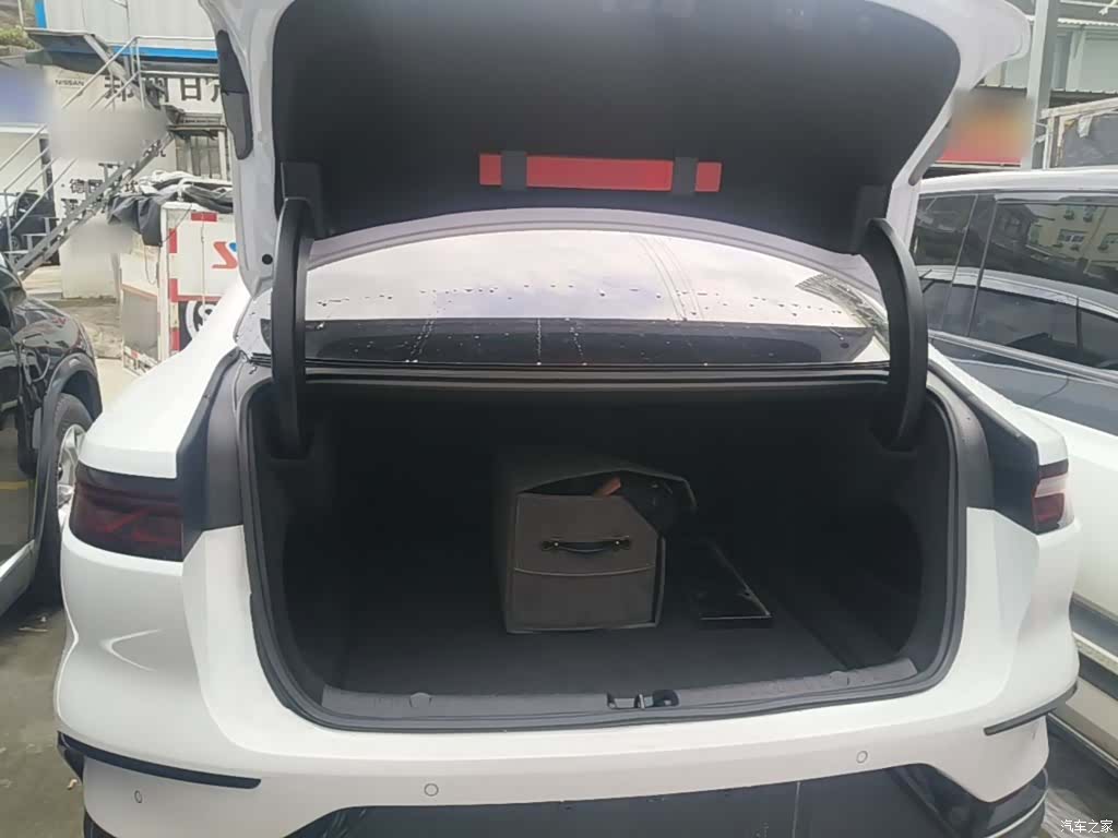 BYD Han, 2022 19