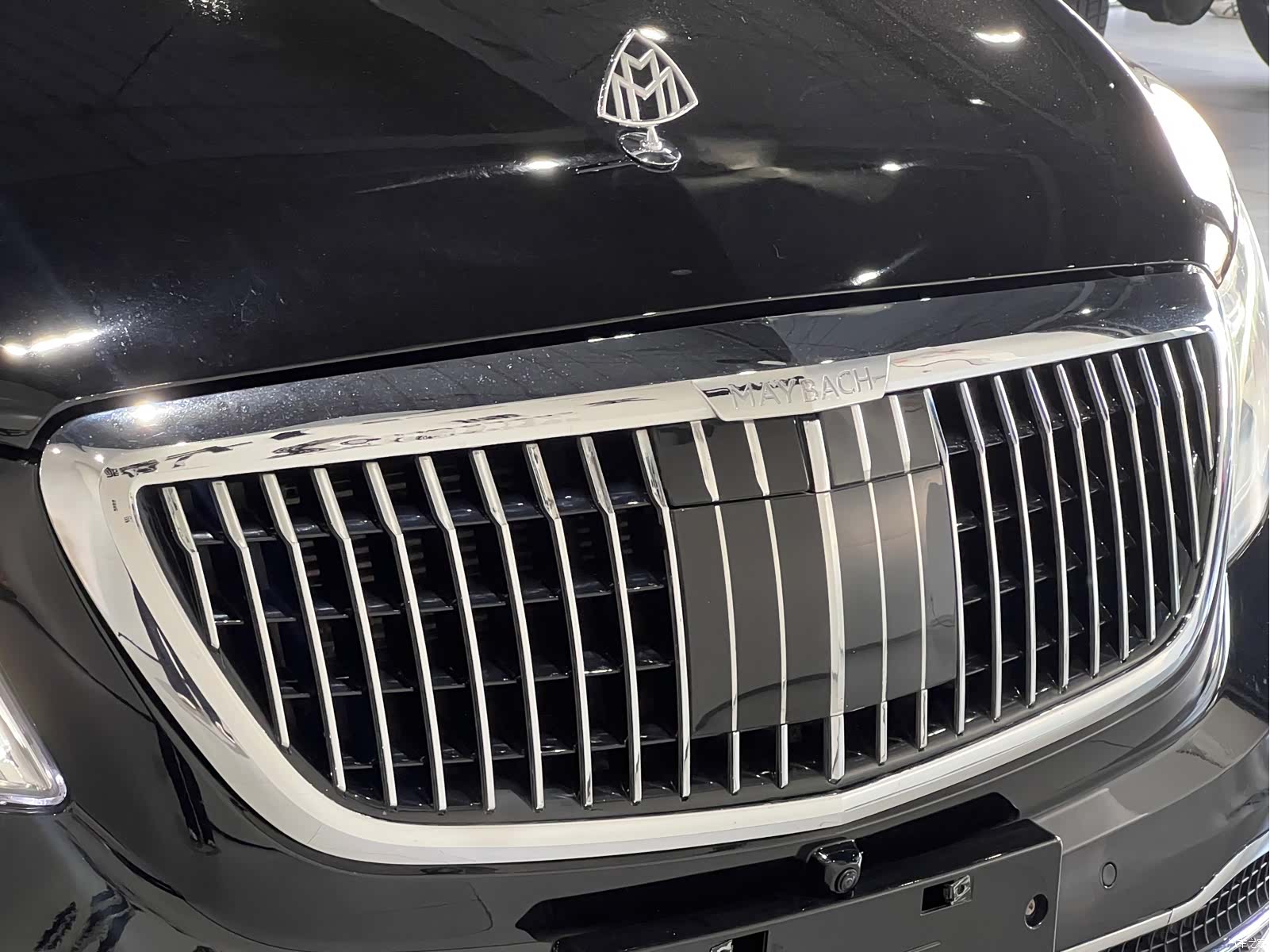 Mercedes-Benz 7, 2021 8