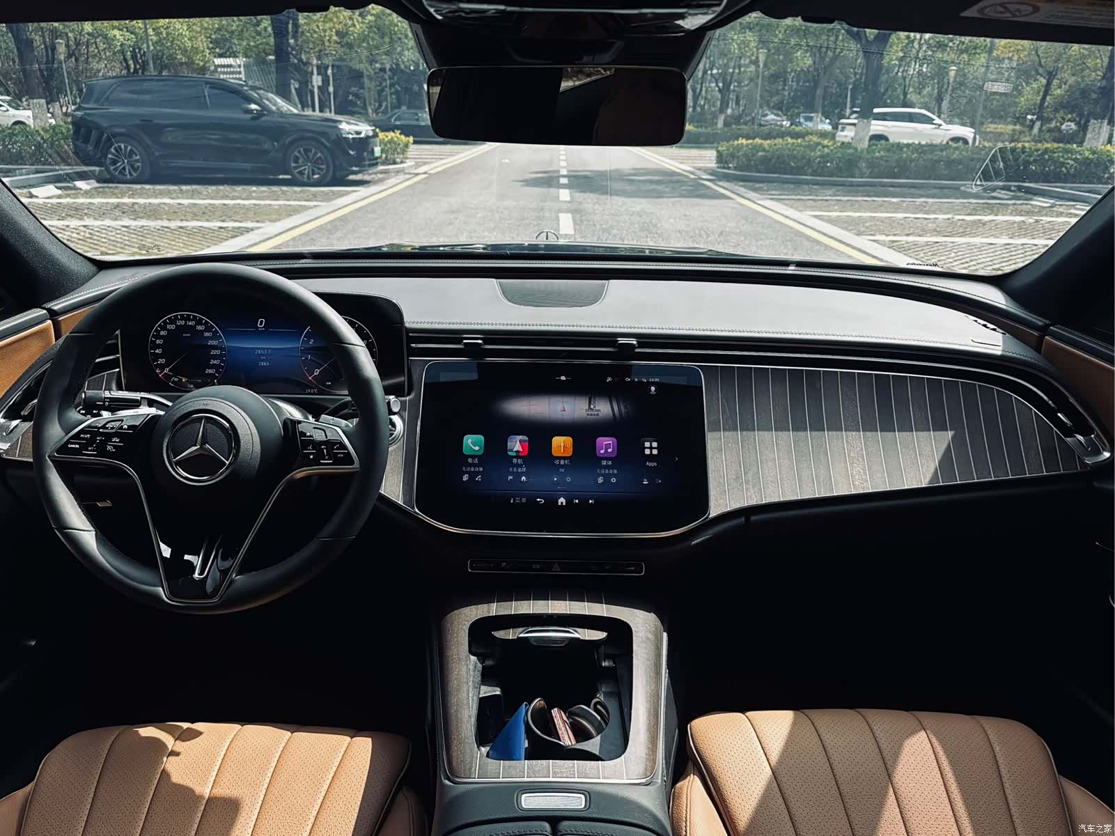 Mercedes-Benz E-Class, 2025 8