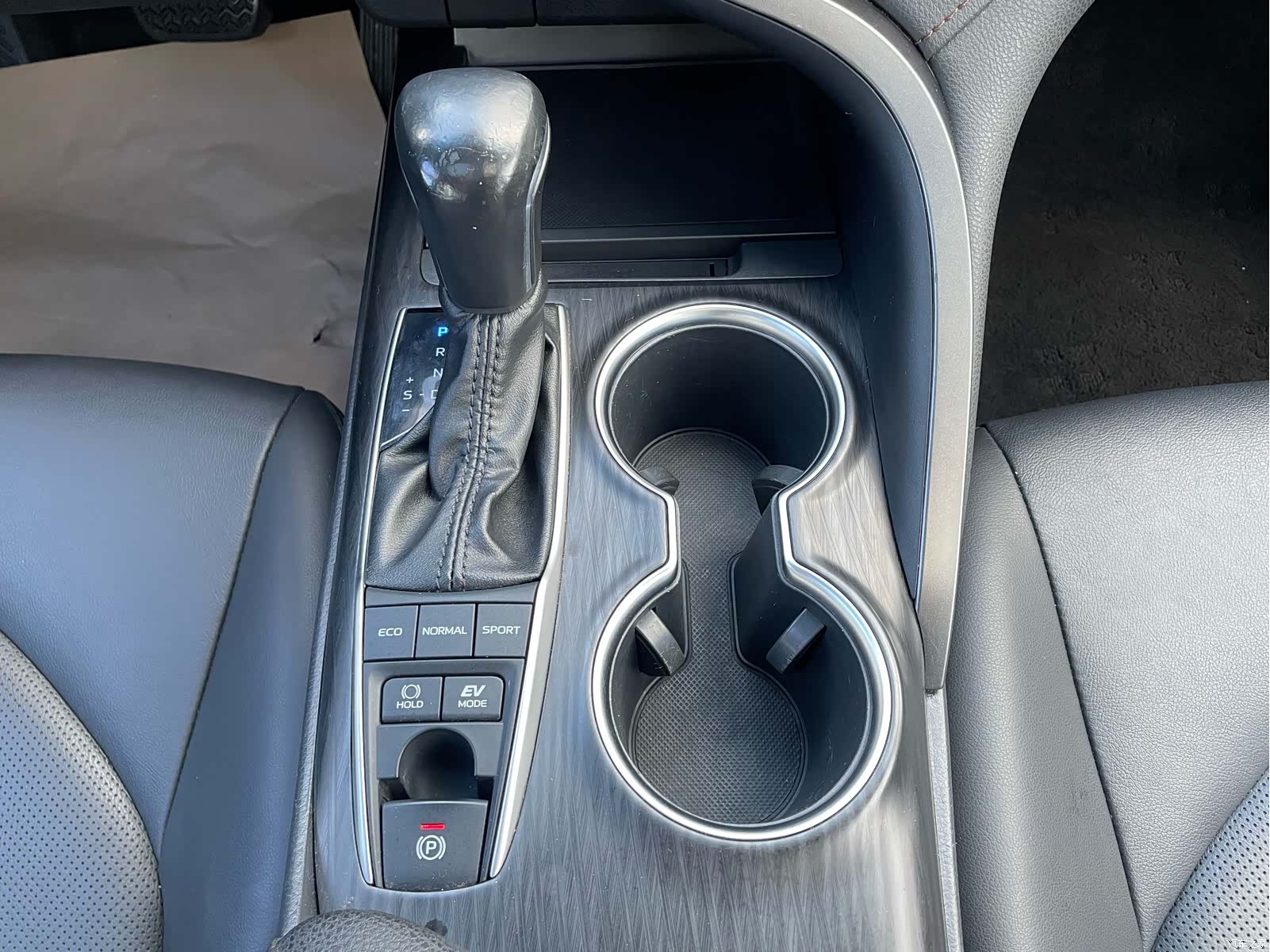 Toyota Camry, 2022 14