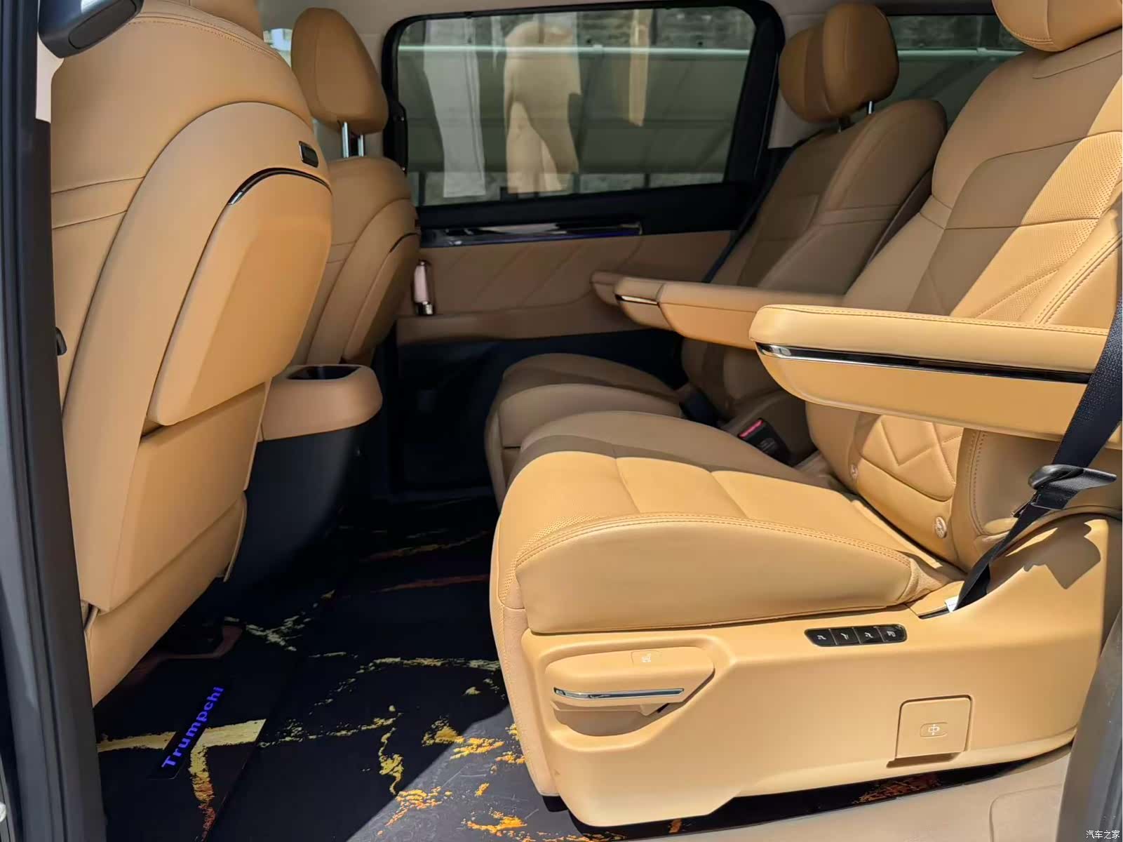 Trumpchi E8, 2024 8
