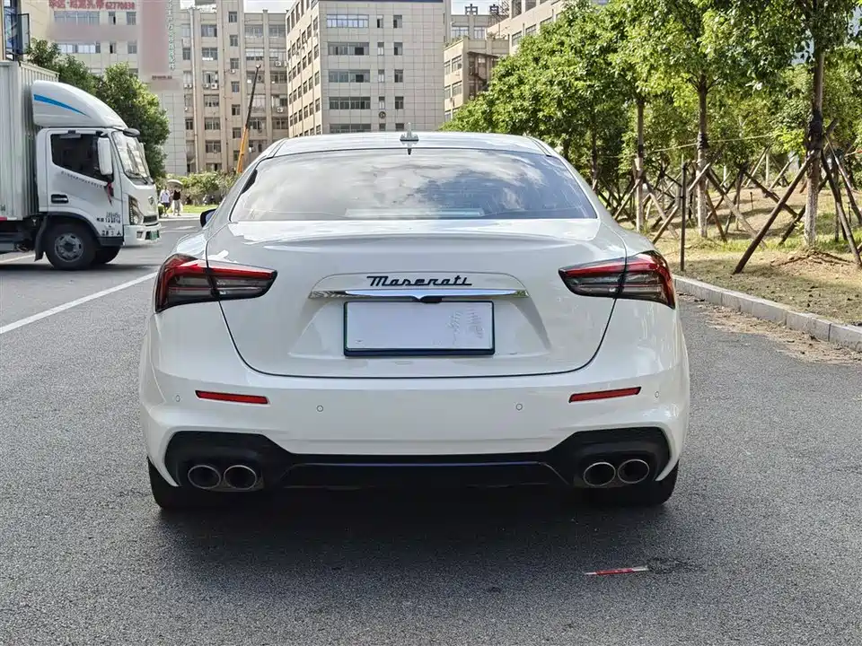 Maserati Ghibli