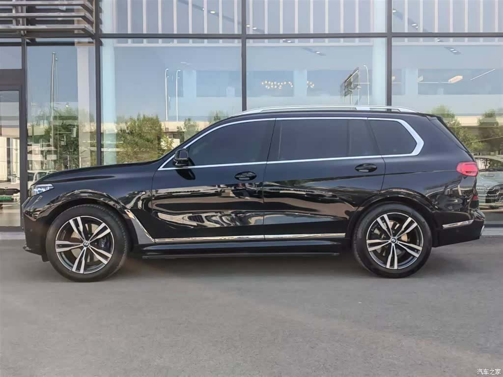 BMW X7, 2022 3