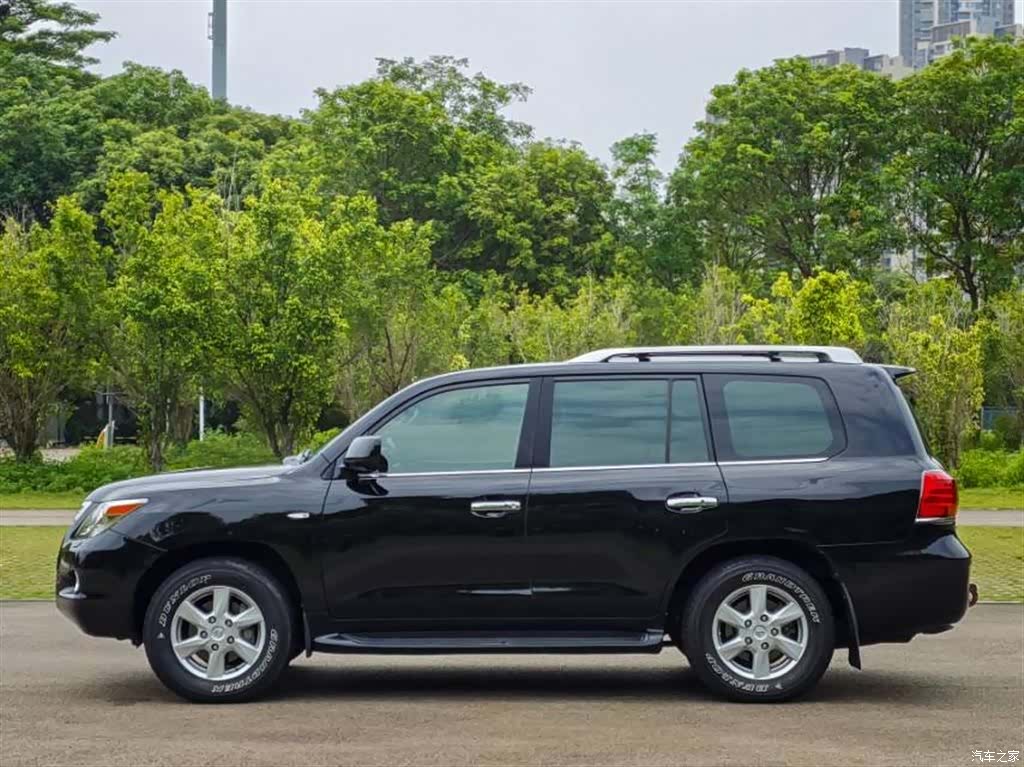 Lexus LX, 2008 14