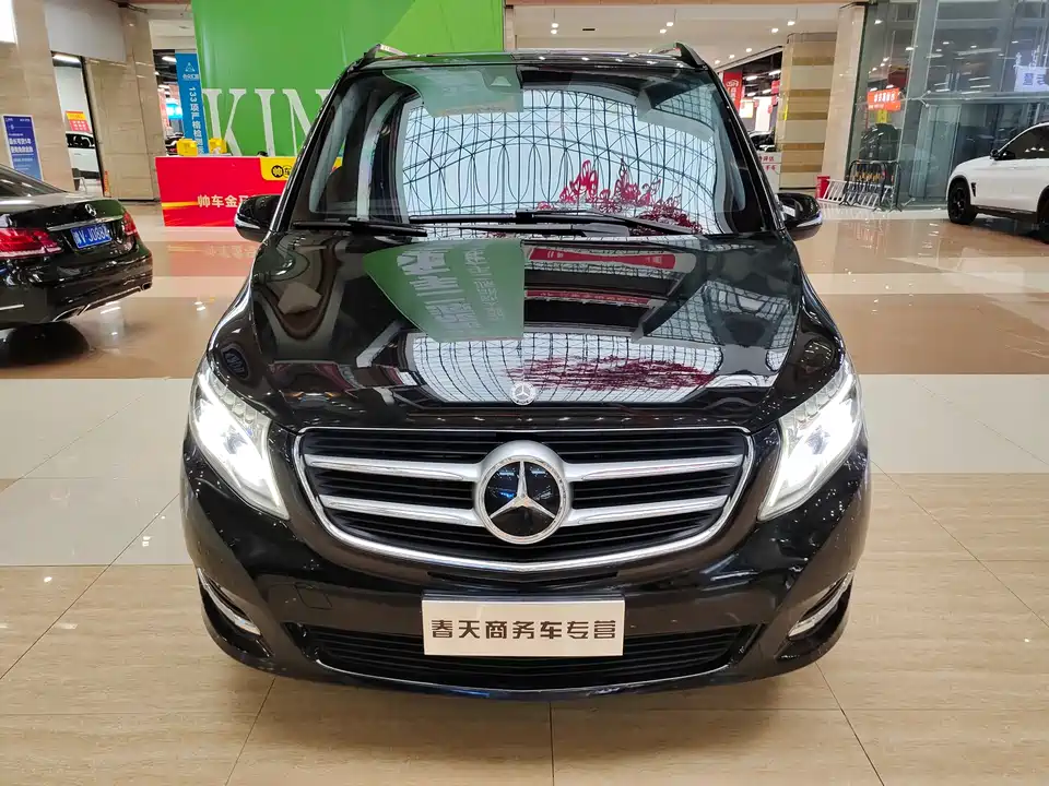 Mercedes-Benz V-class