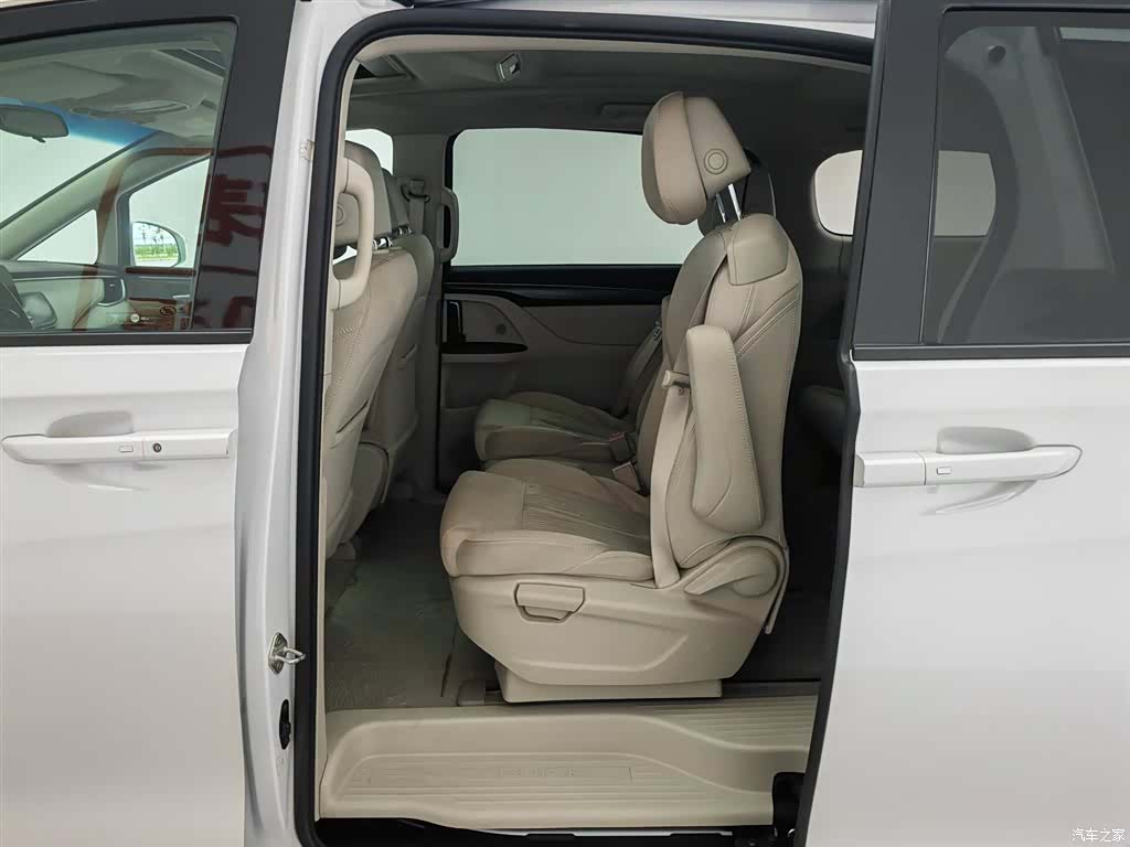 Buick GL8, 2020 15