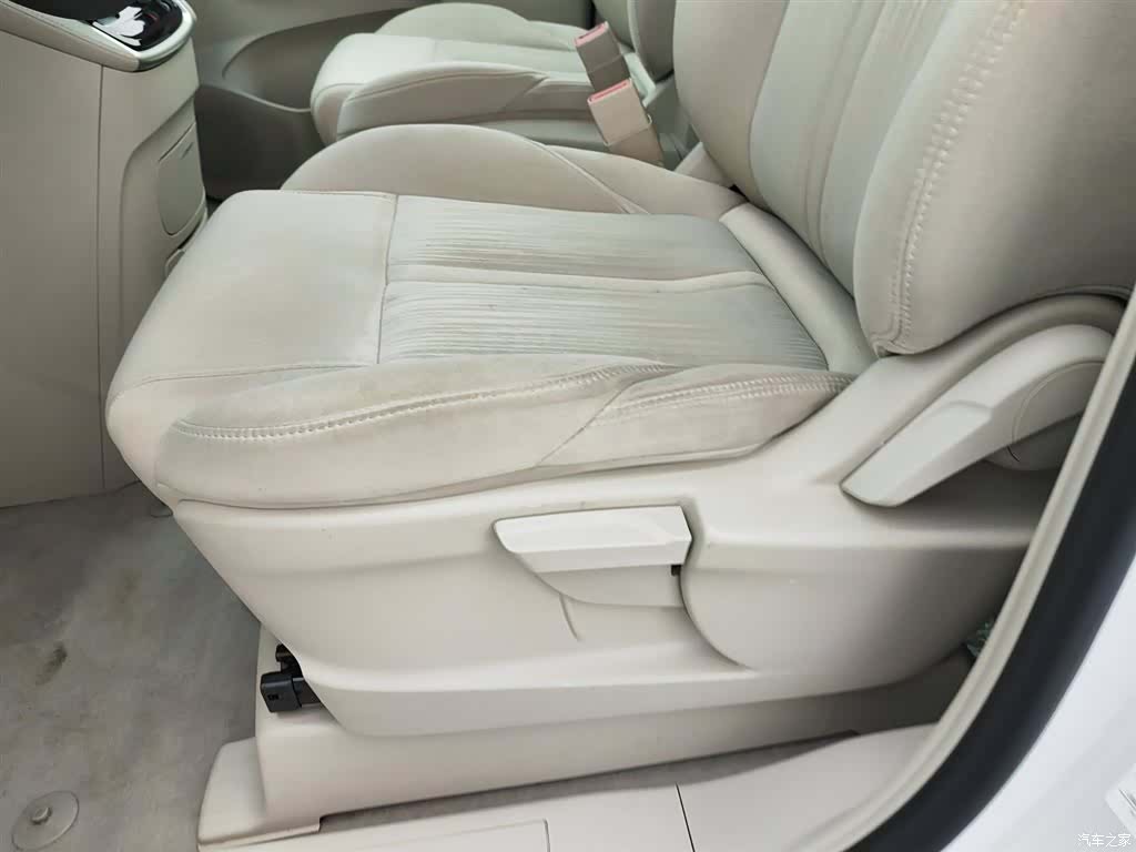 Buick GL8, 2020 20
