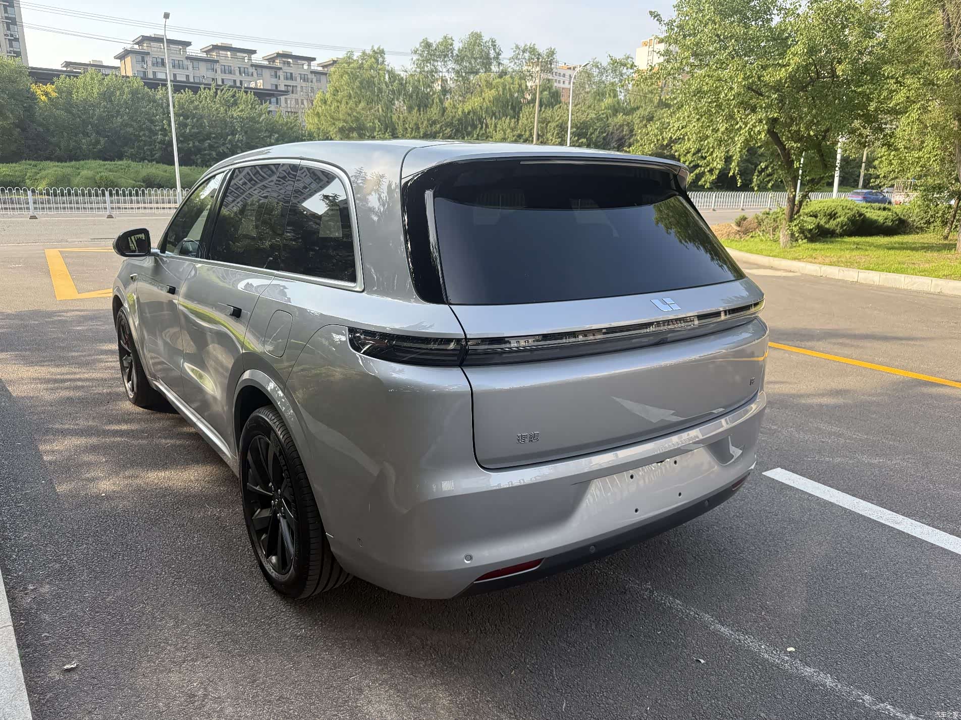 Li Auto L8, 2023 9