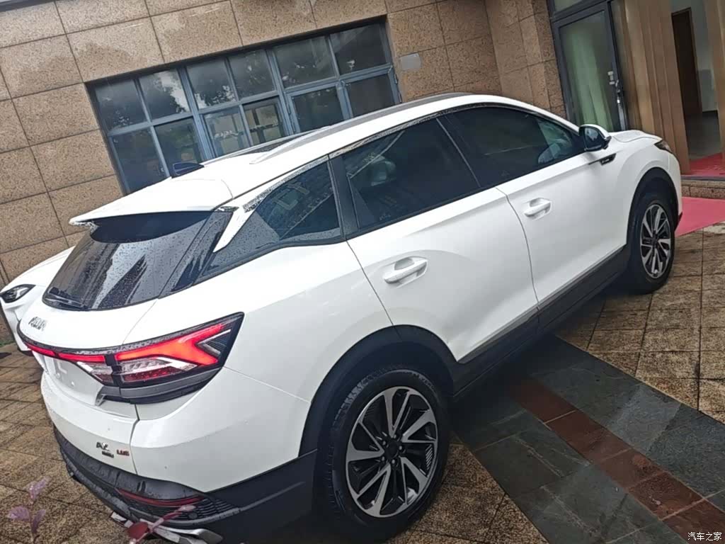 DongFeng AX7, 2022 7