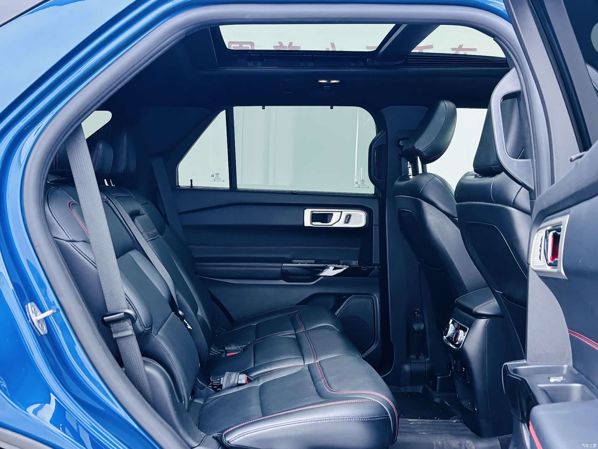 Ford Explorer, 2020 9