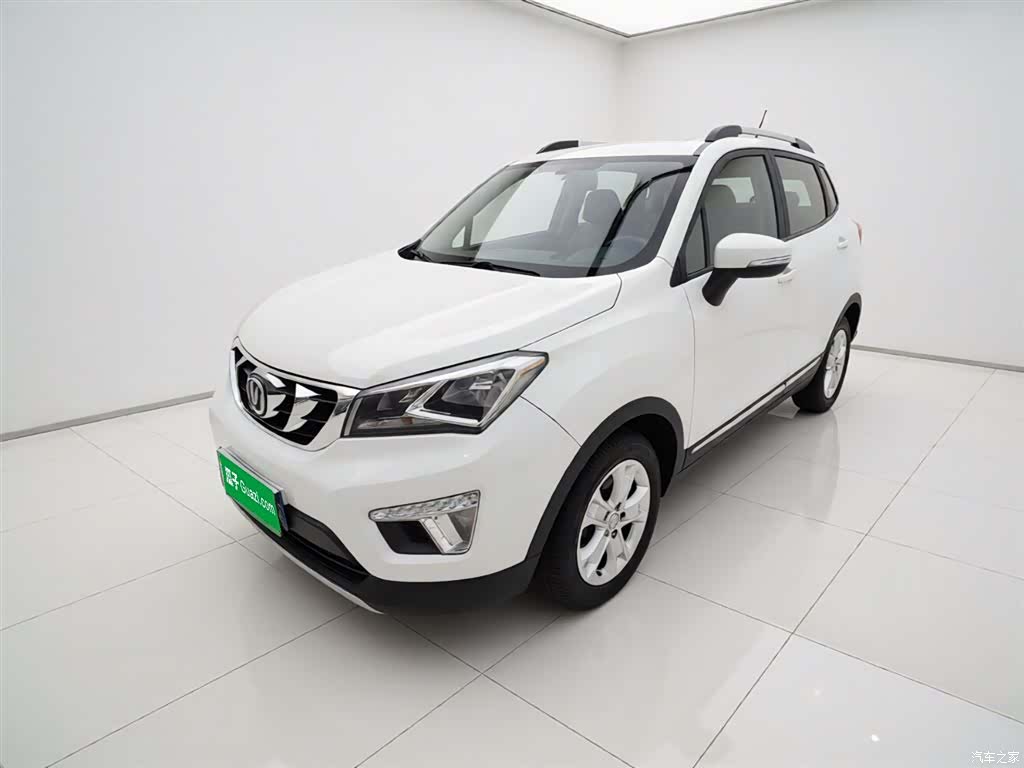 Changan CS15, 2017 1