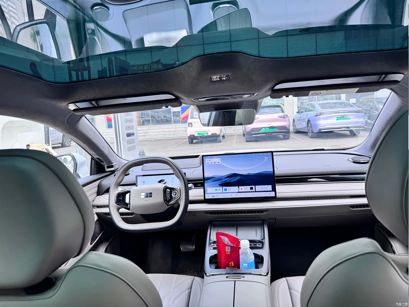 Geely 8, 2025 10