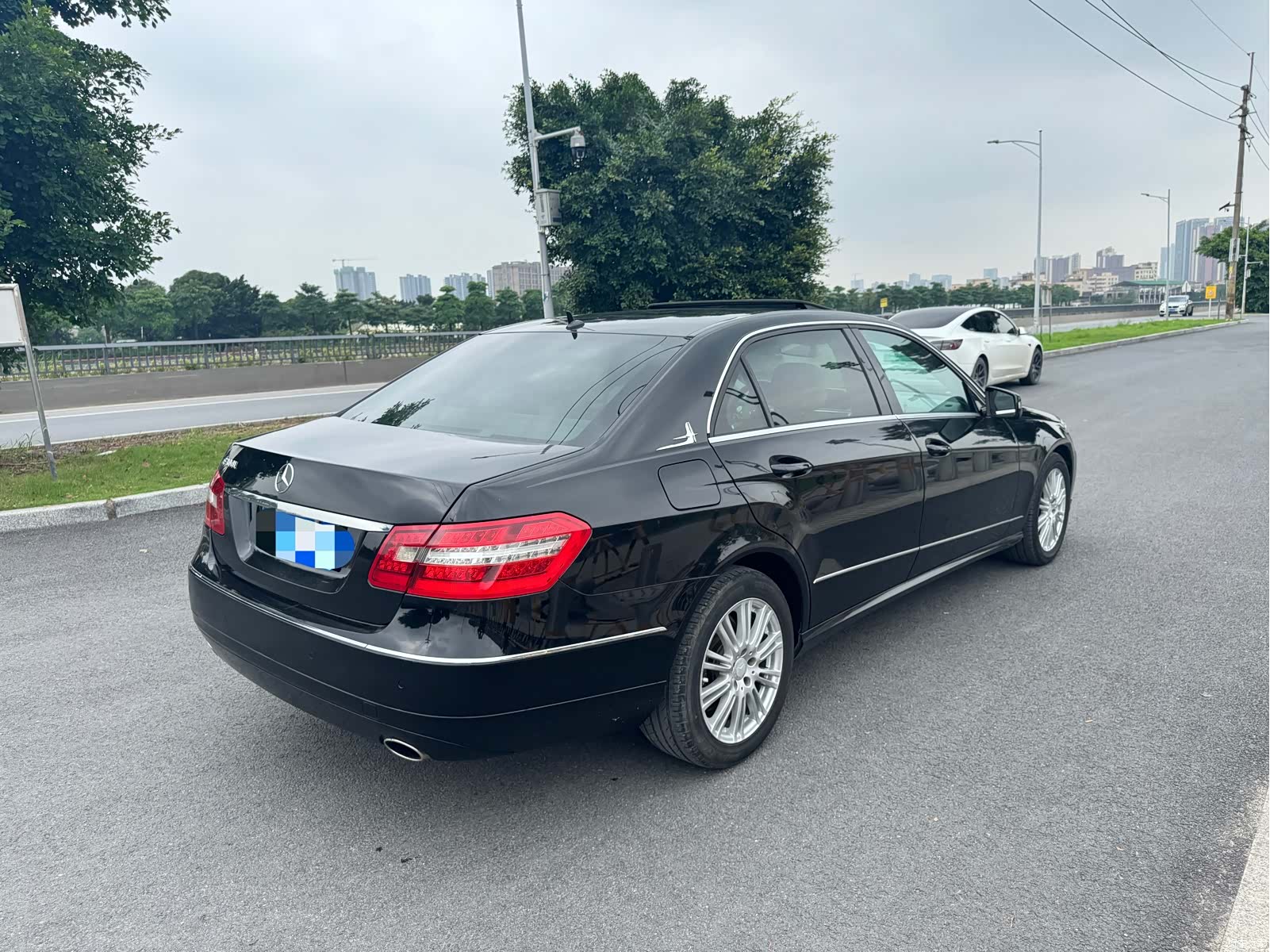 Mercedes-Benz E-Class, 2012 6