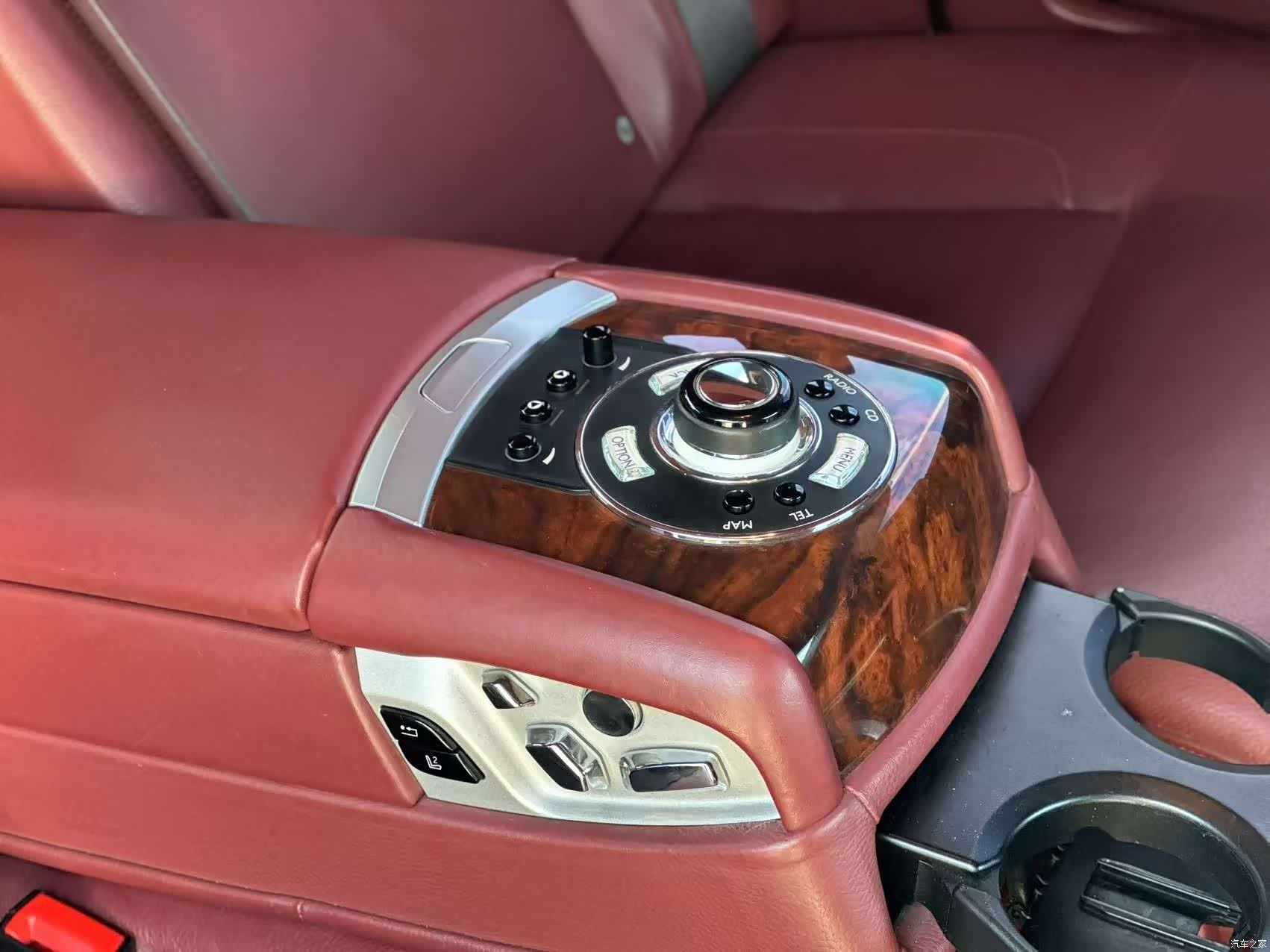 Rolls-Royce Ghost, 2013 9