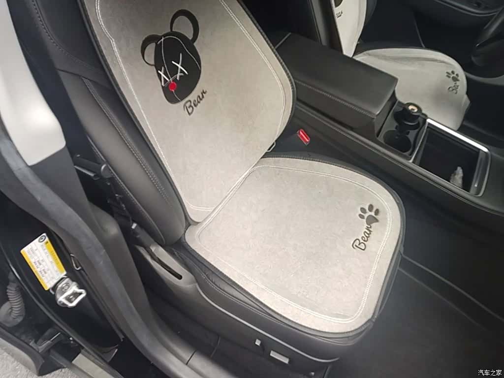 Tesla Model Y, 2022 25