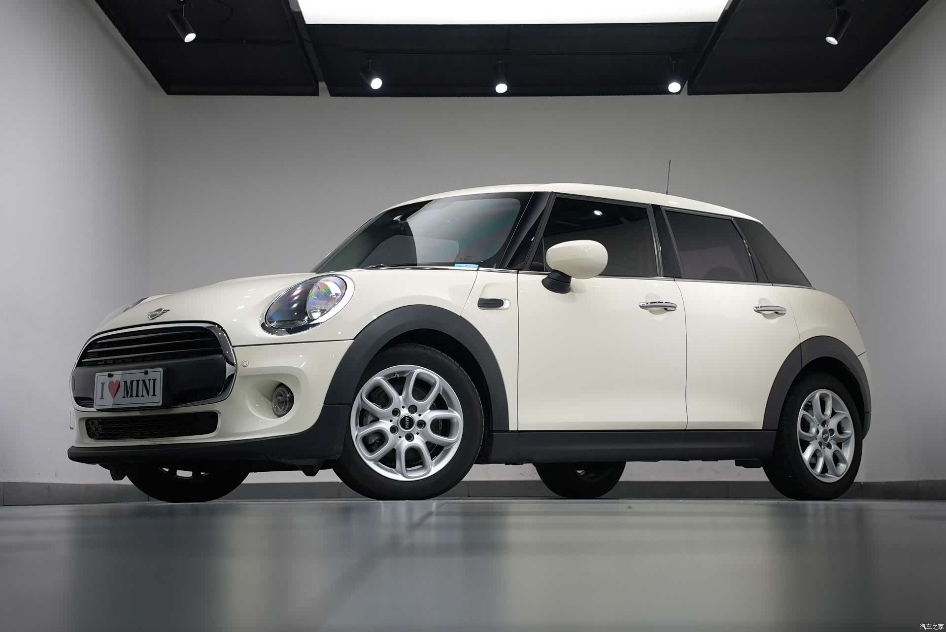 Mini ONE, 2020 все фото