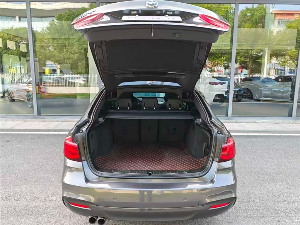 BMW 3 Series, 2020 7