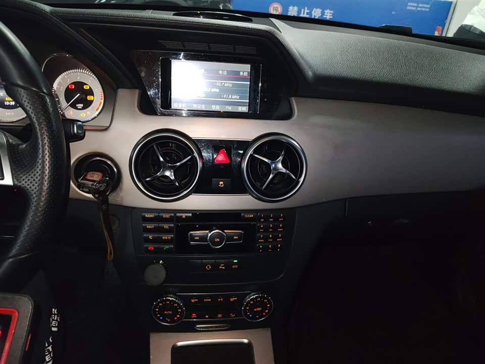 Mercedes-Benz GLK class