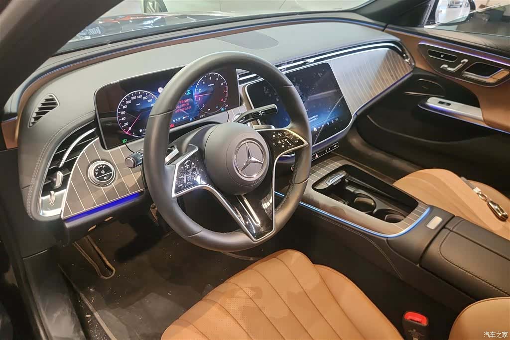 Mercedes-Benz E-Class, 2024 12
