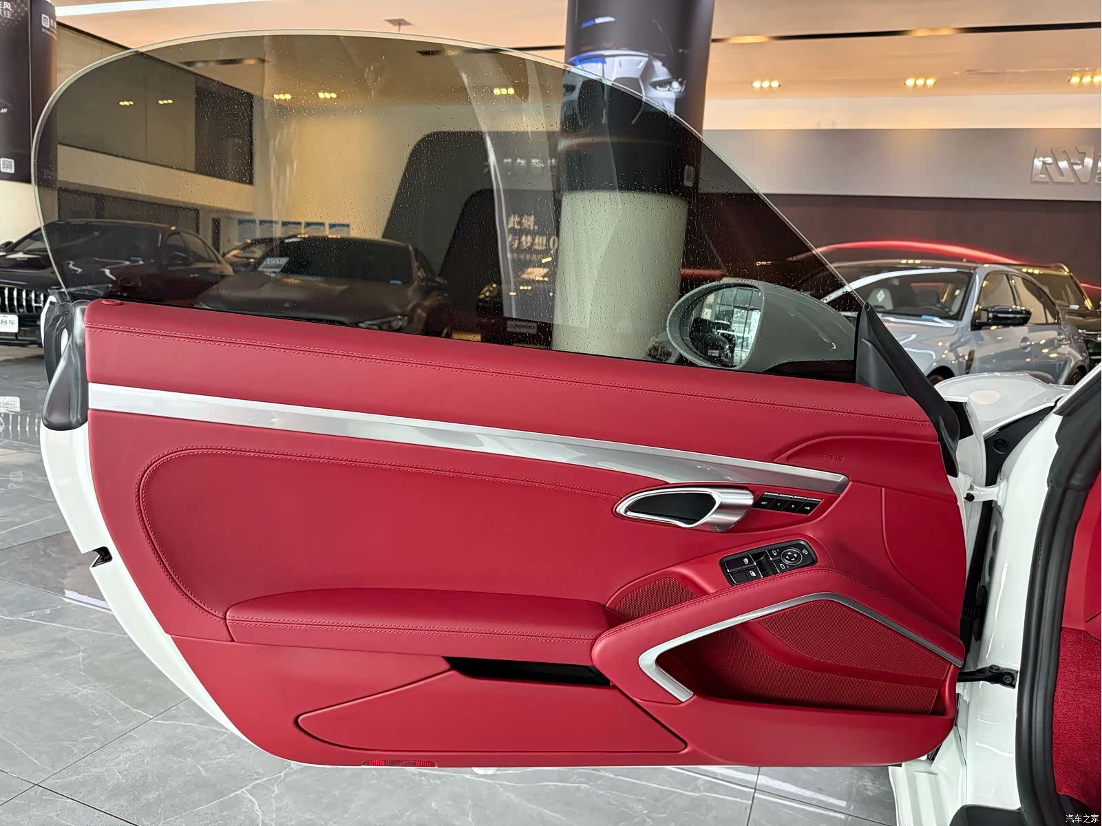 Porsche Boxster, 2024 13