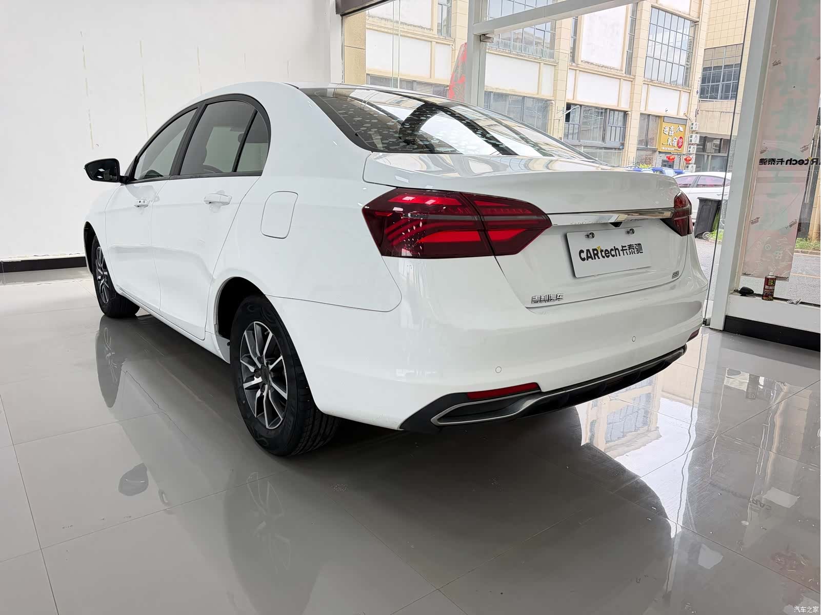 Geely Emgrand, 2019 8