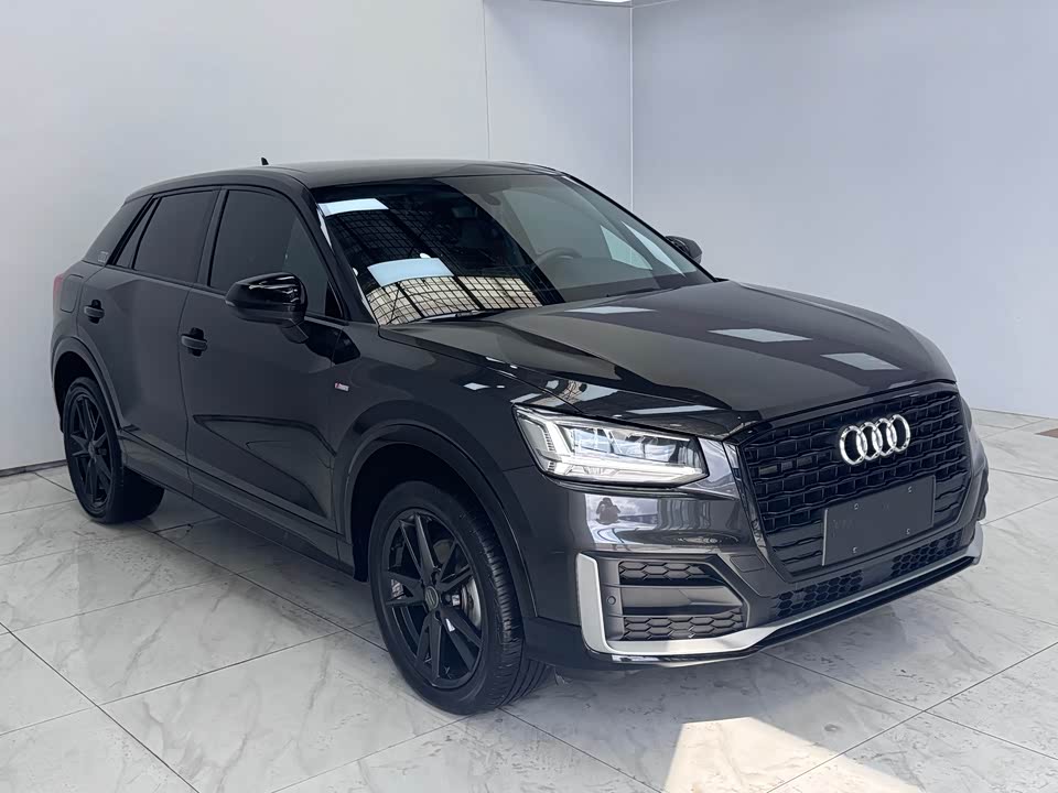 Audi Q2L